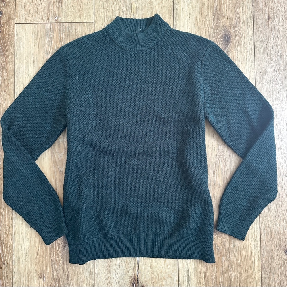 Men's Dark Green Sweater